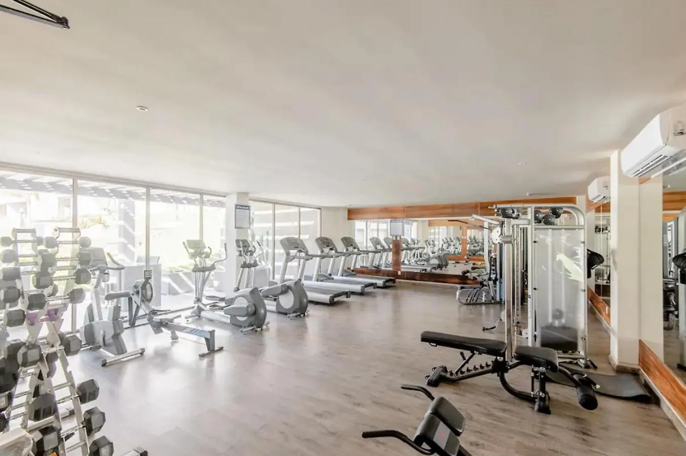 Loft Con Balcon Privado, Estacionamiento Gratis - Un Oasis En Los Cabos Cabo San Lucas